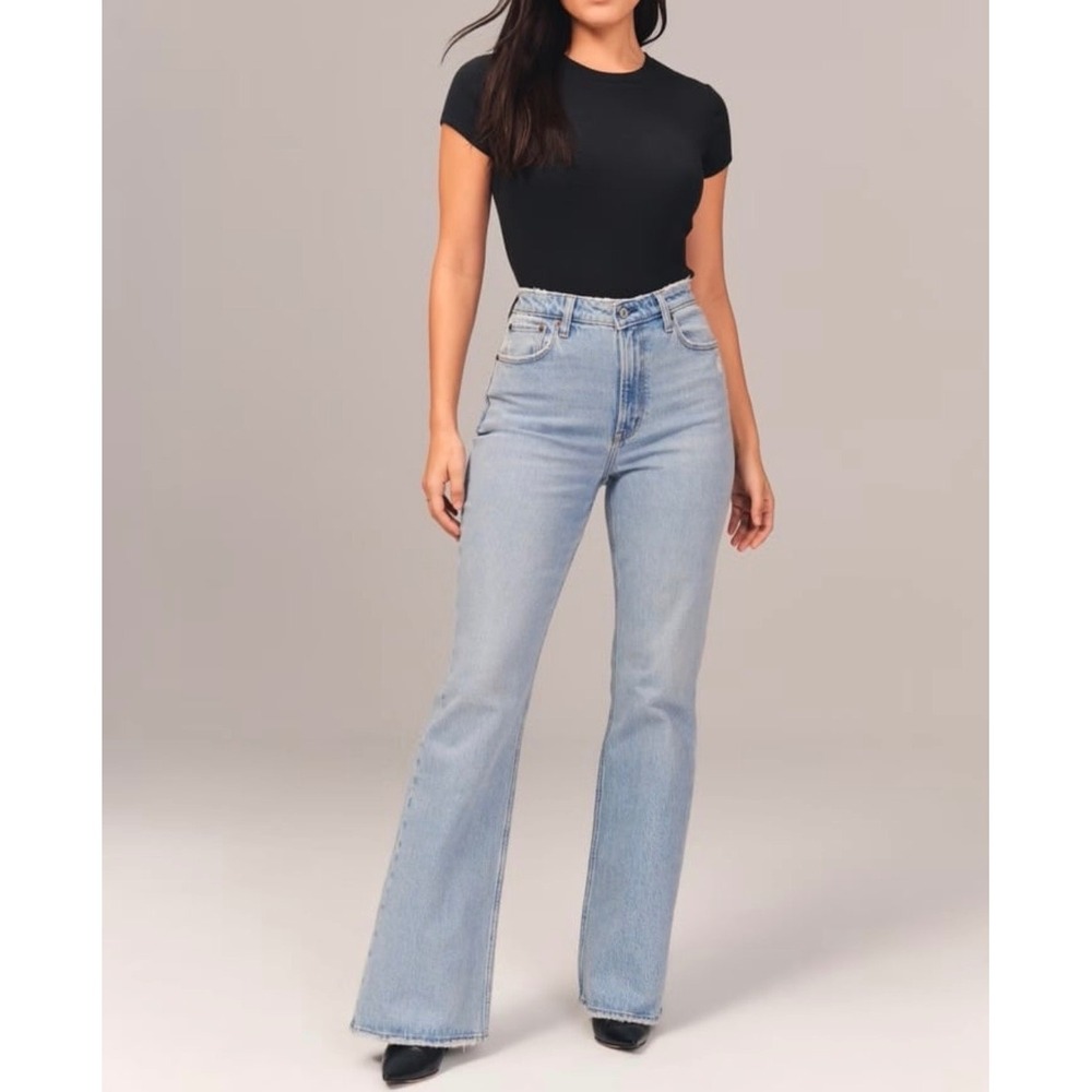 Abercrombie & Fitch Flare Jeans Curve Love High Rise Light Blue Wash 27